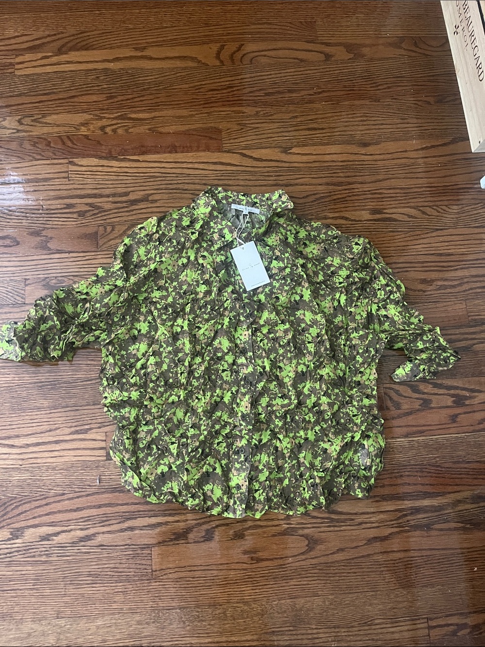 Women’s Green Floral Button-Front Blouse
